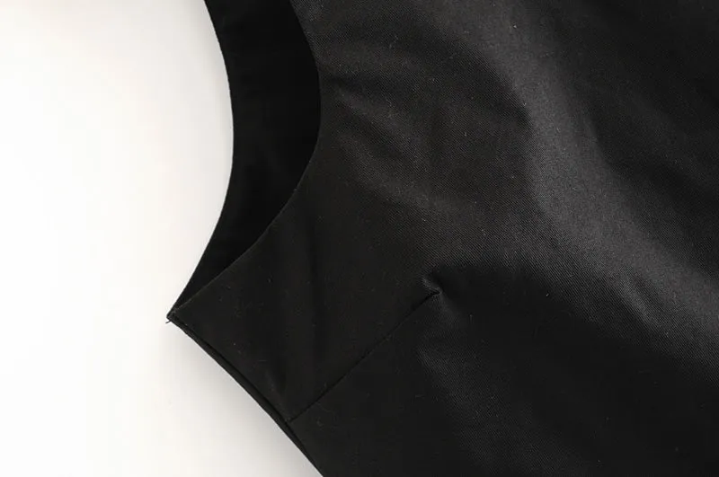 ASYMETRIC CROP TOP
