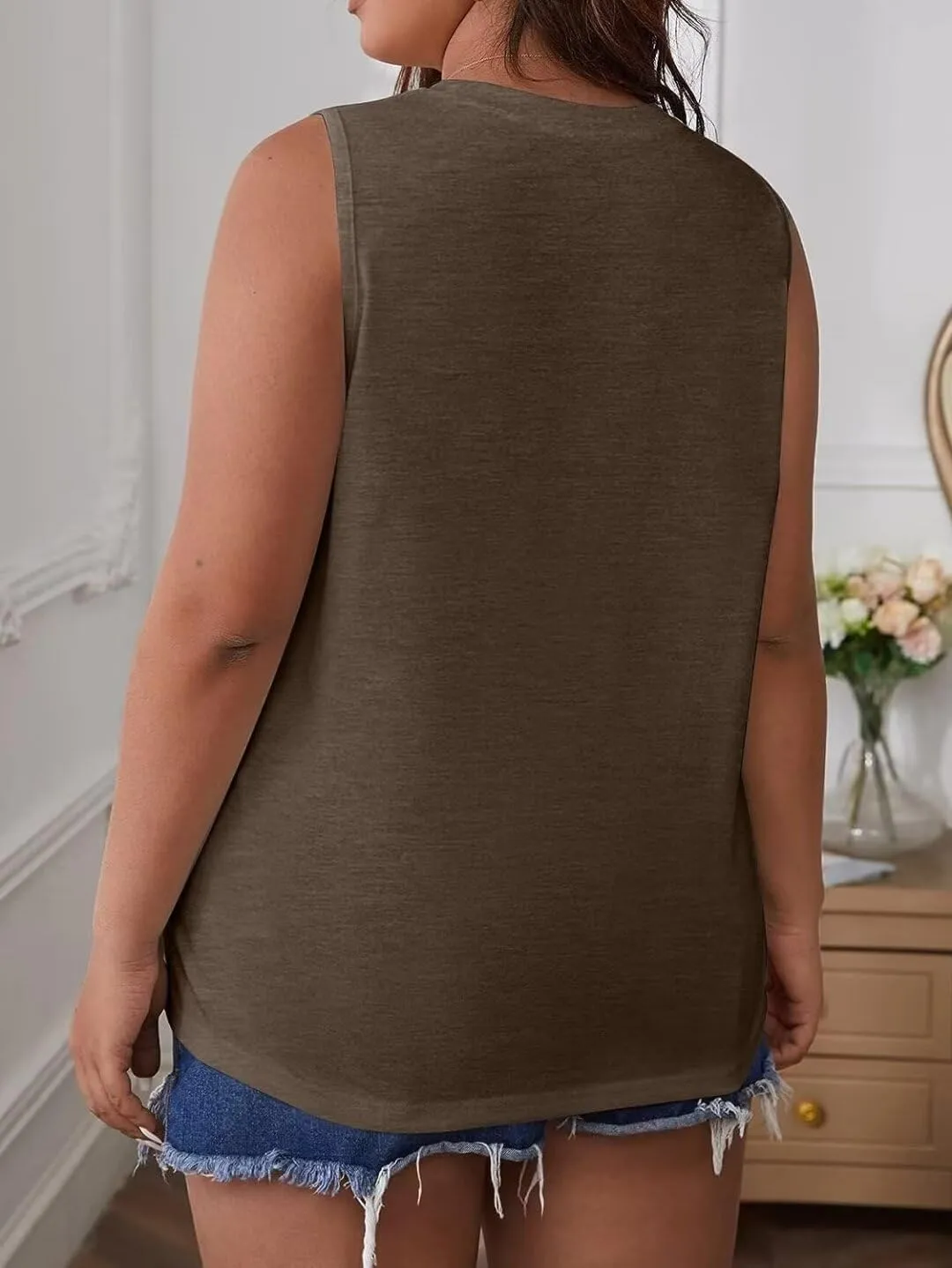 Bliwov Womens 2025 Loose Fit Tank Tops Sleeveless Crewneck Trendy Basic Casual Y2k Outfits Summer Going Out Shirts