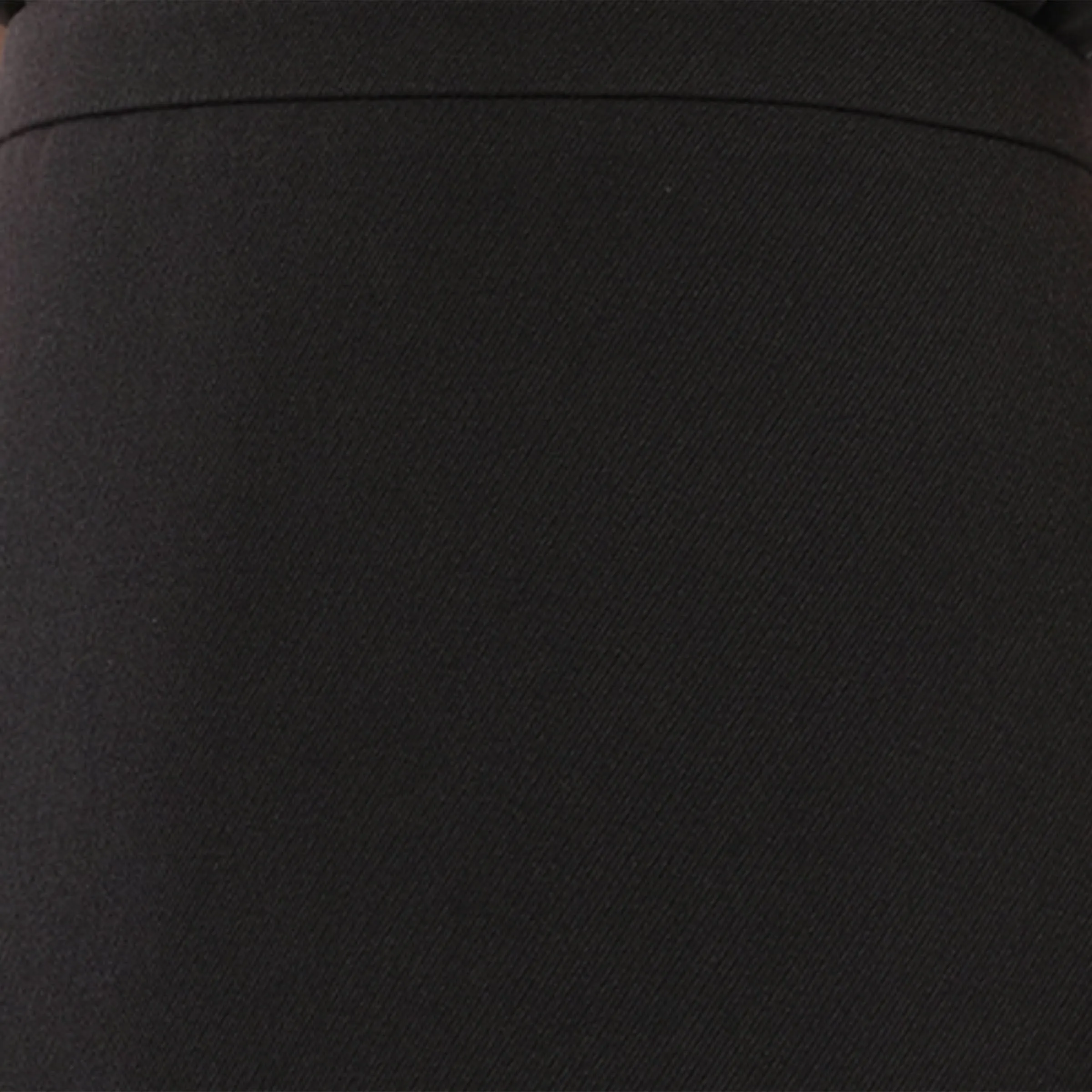Classic Short Skirt in Black