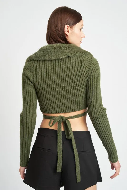 Cropped V-neck Cardigan Sweater with Fur Collar
