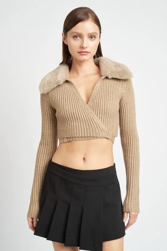 Cropped V-neck Cardigan Sweater with Fur Collar