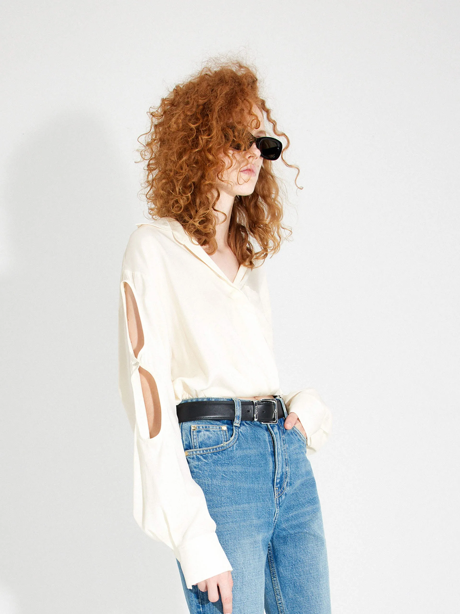 Cutout Sleeve Cropped Top
