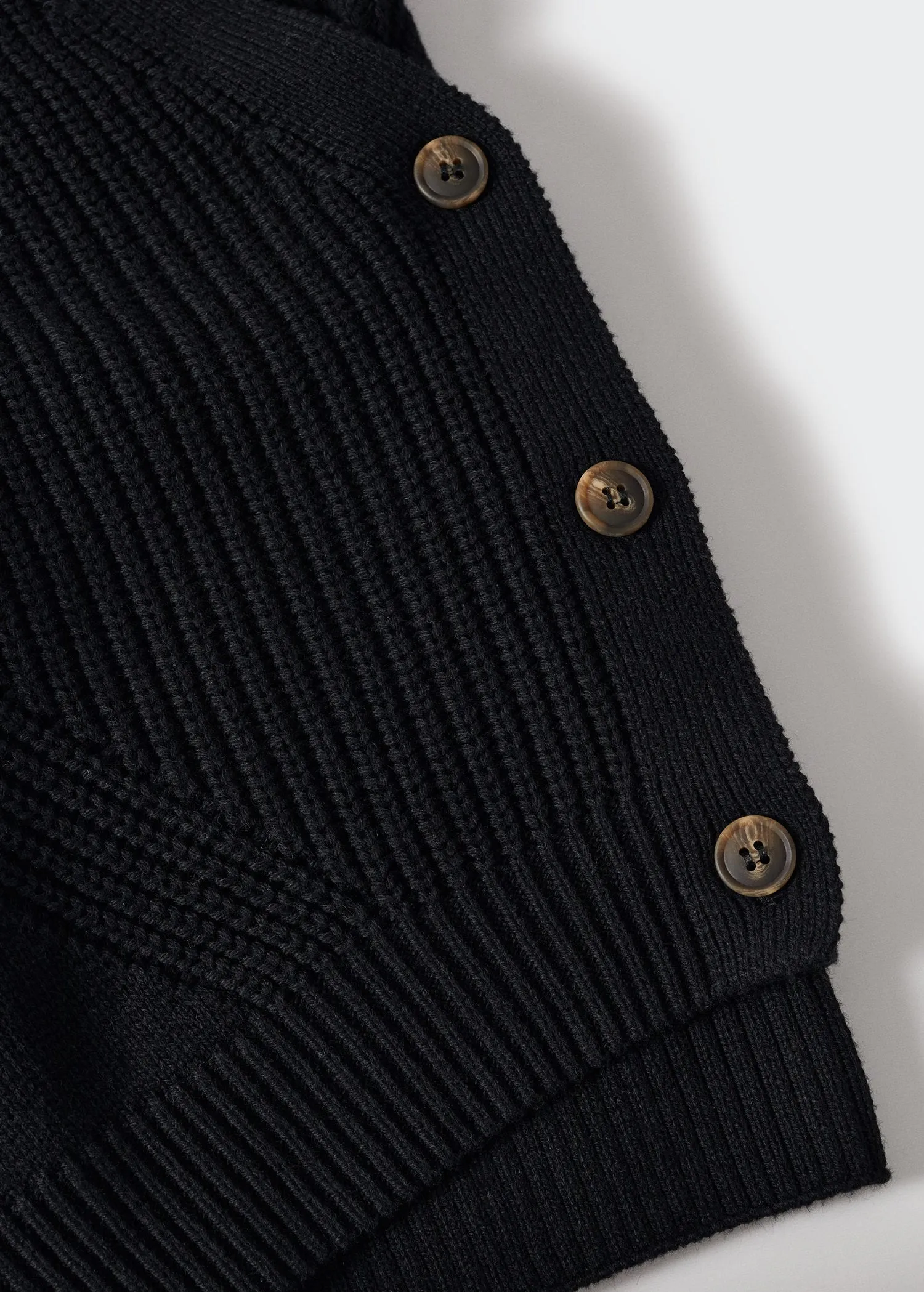 Ribbed knit cardigan